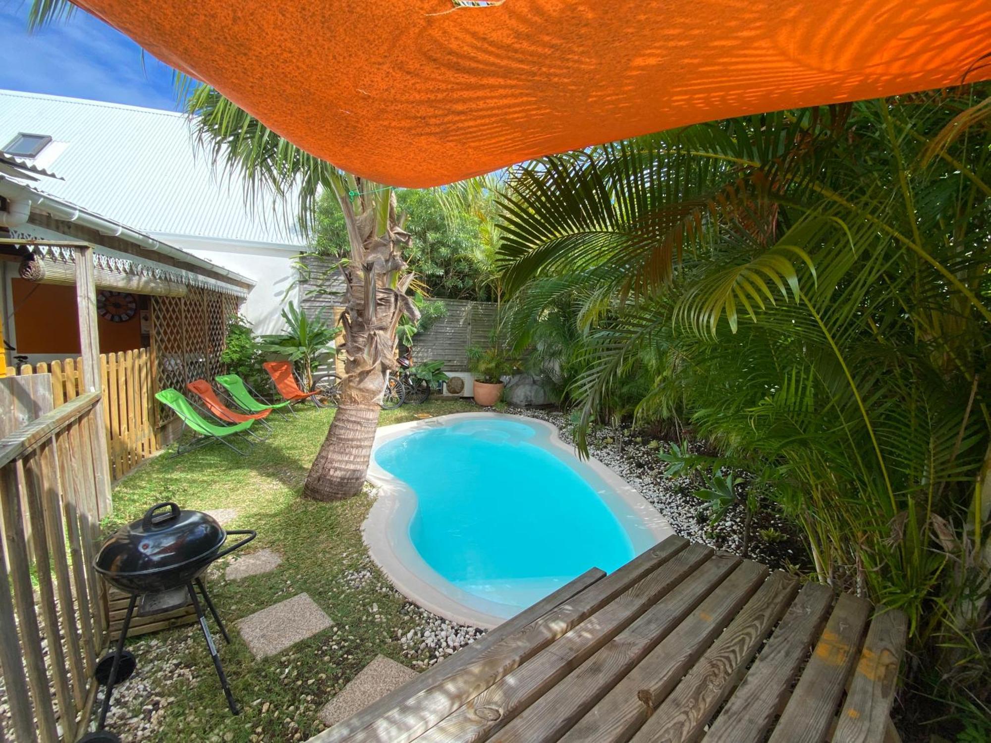 Le Nid D'Amour Avec Sa Piscine Et Jacuzzi Chauffes Saint-Joseph Exteriér fotografie